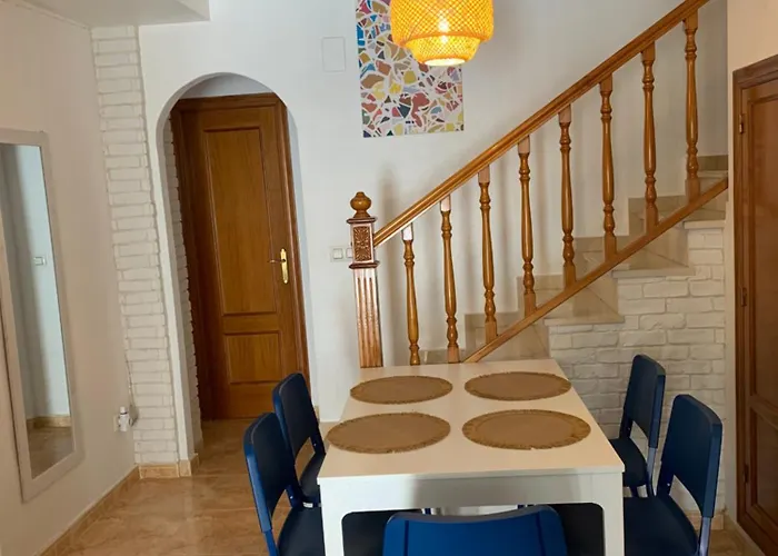 Vakantiehuis Charming Duplex With Pool