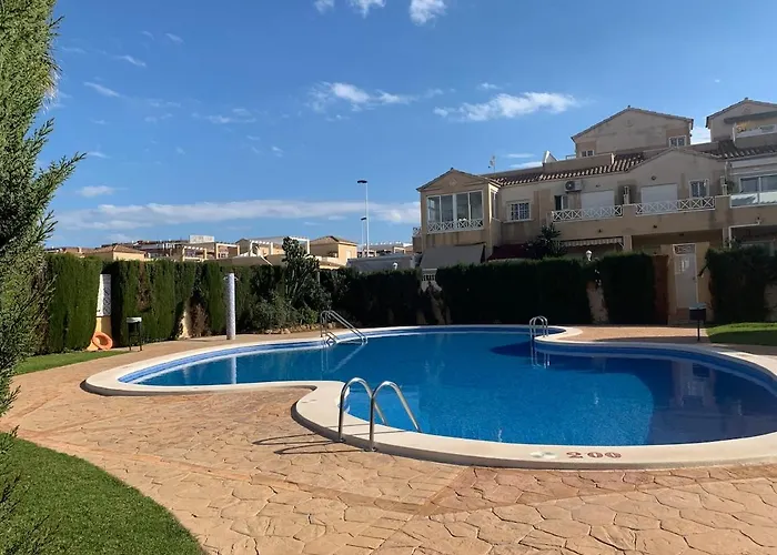 Charming Duplex With Pool Ferienhaus Torrevieja