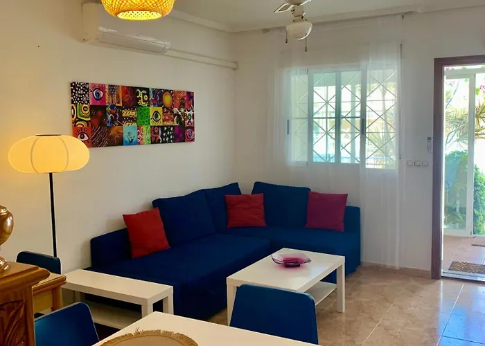 Charming Duplex With Pool Torrevieja